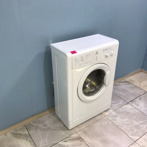 Indesit WIUN 82 (3)