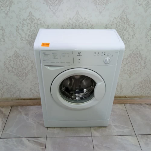 Indesit WIUN  81