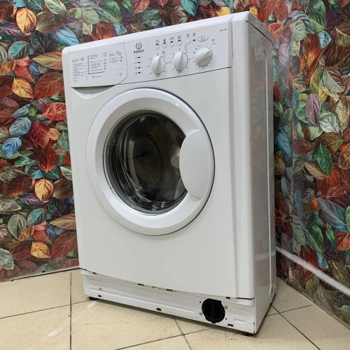 INDESIT WIUL 103 CLS (2)