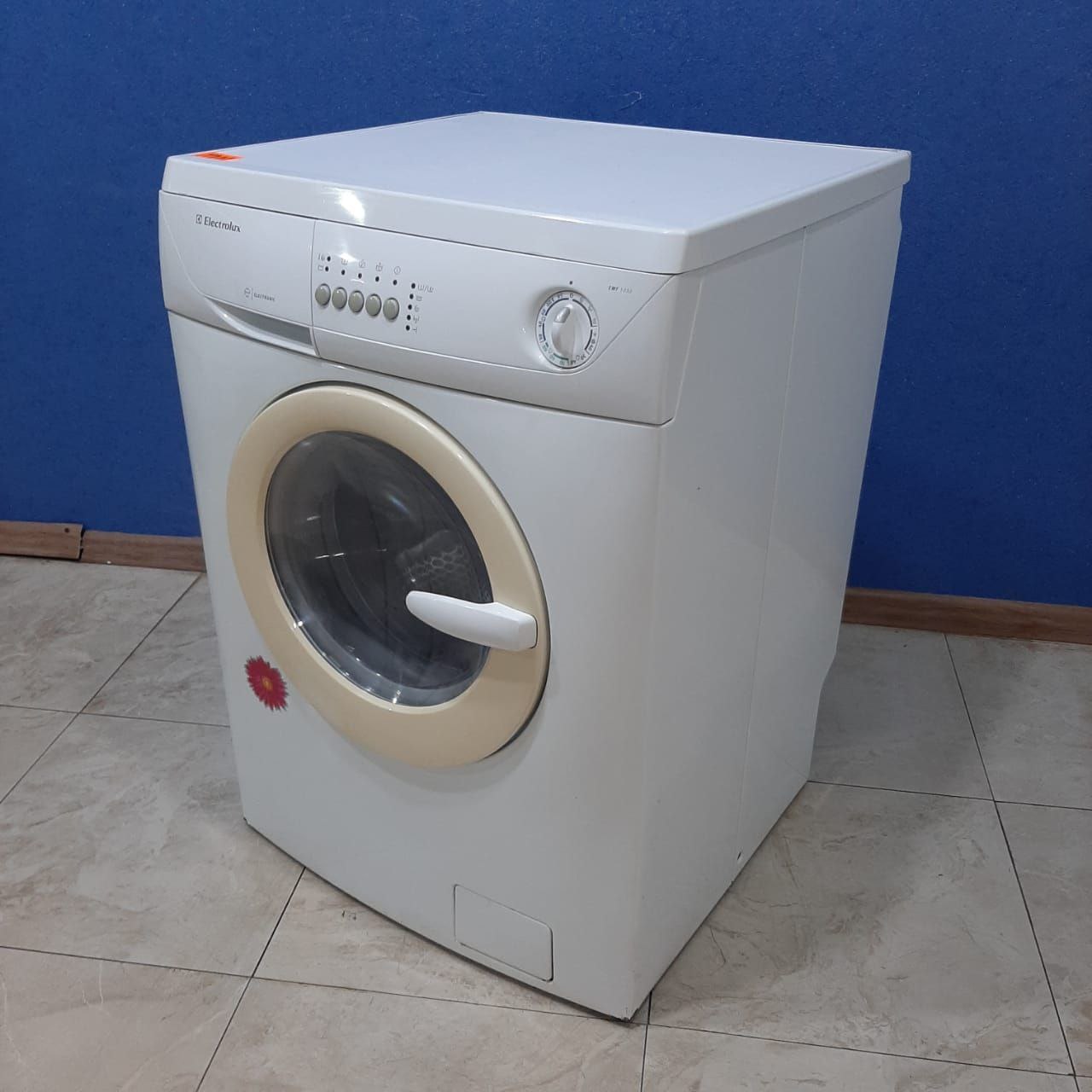 Electrolux EWF1030 (3)