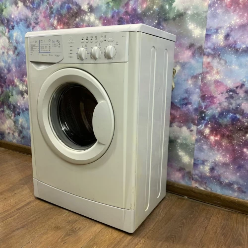 INDESIT WISL 86 (CSI) (2)