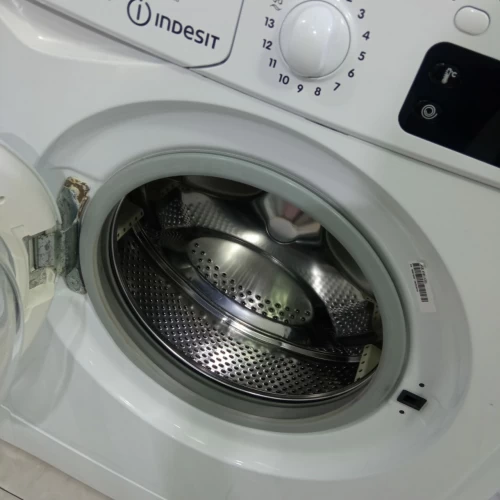 Indesit  IWUE 4105 (5)