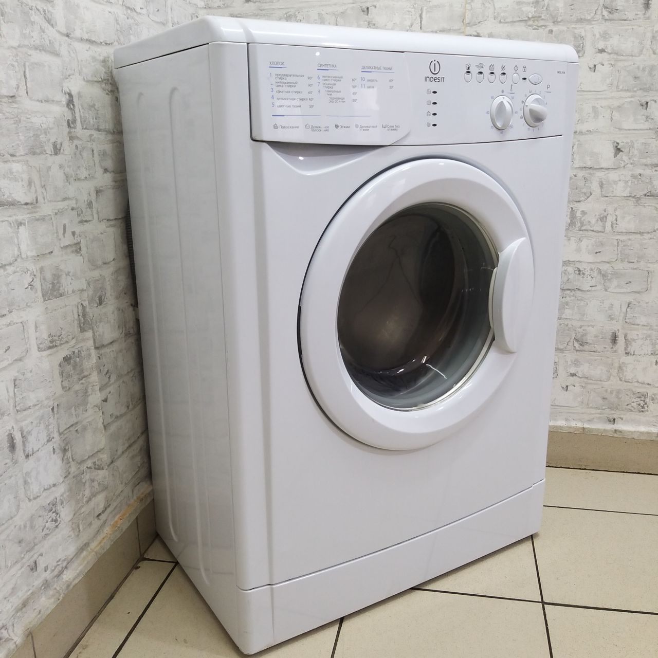 Indesit WISL 104 (2)