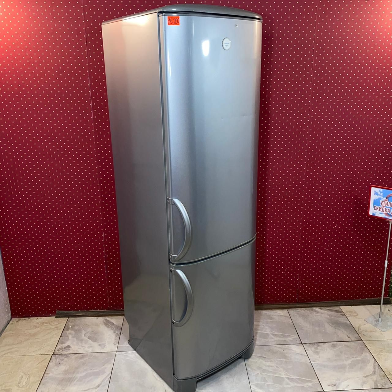 Electrolux ENB3669S (2)