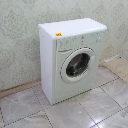 Indesit WIUE 81 (3)