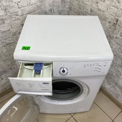 Zanussi ZWG1106W (5)