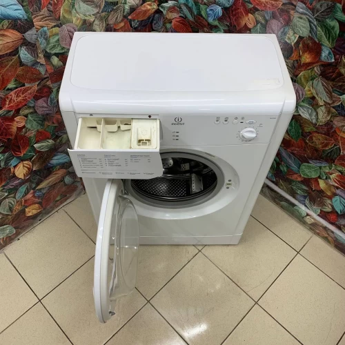 INDESIT WIUN 81 (CSl) (5)