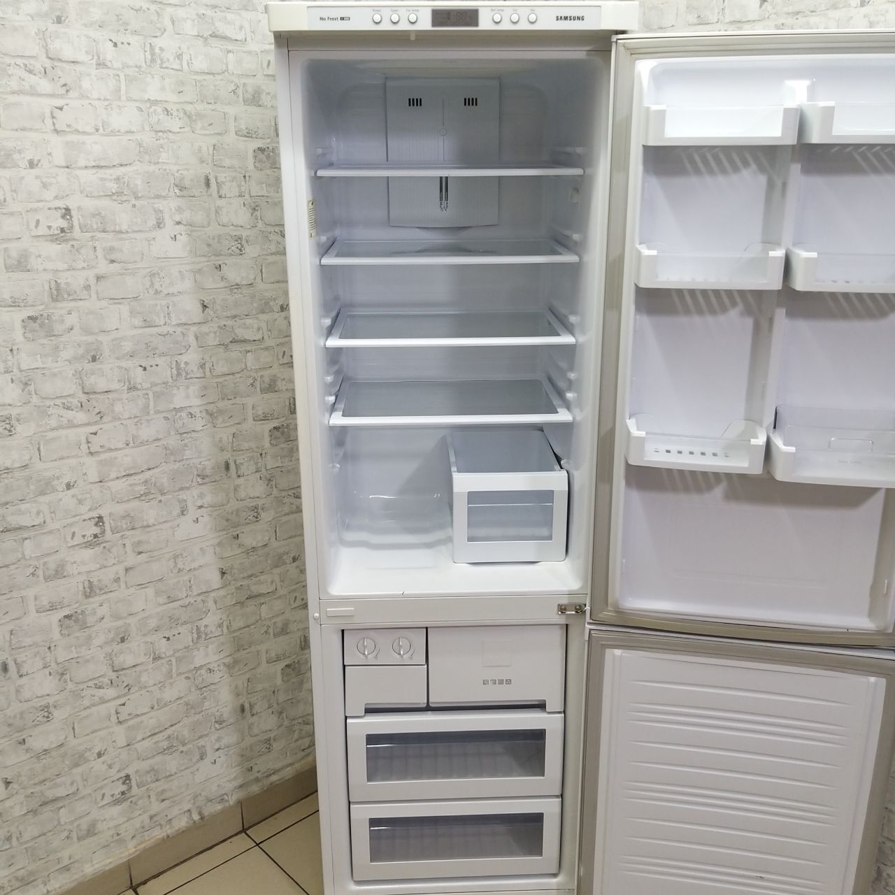Samsung RL39EBSW (2)
