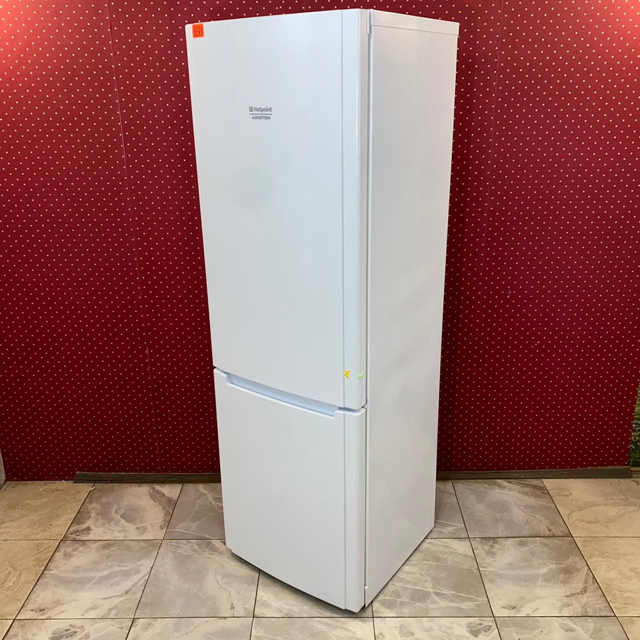 Hotpoint Ariston HBM1180.4 (2)