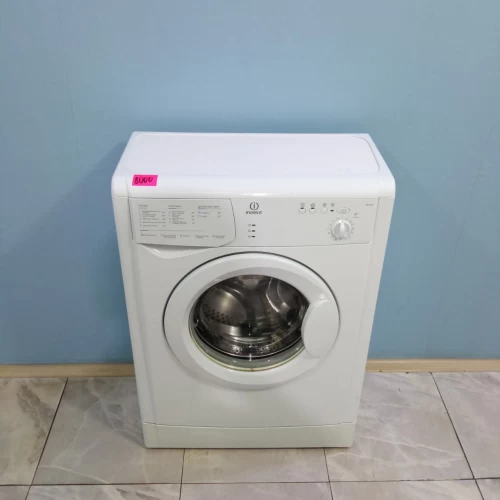 Indesit  WIUN 8 1