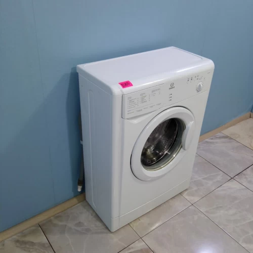 Indesit  WIUN 8 1 (3)