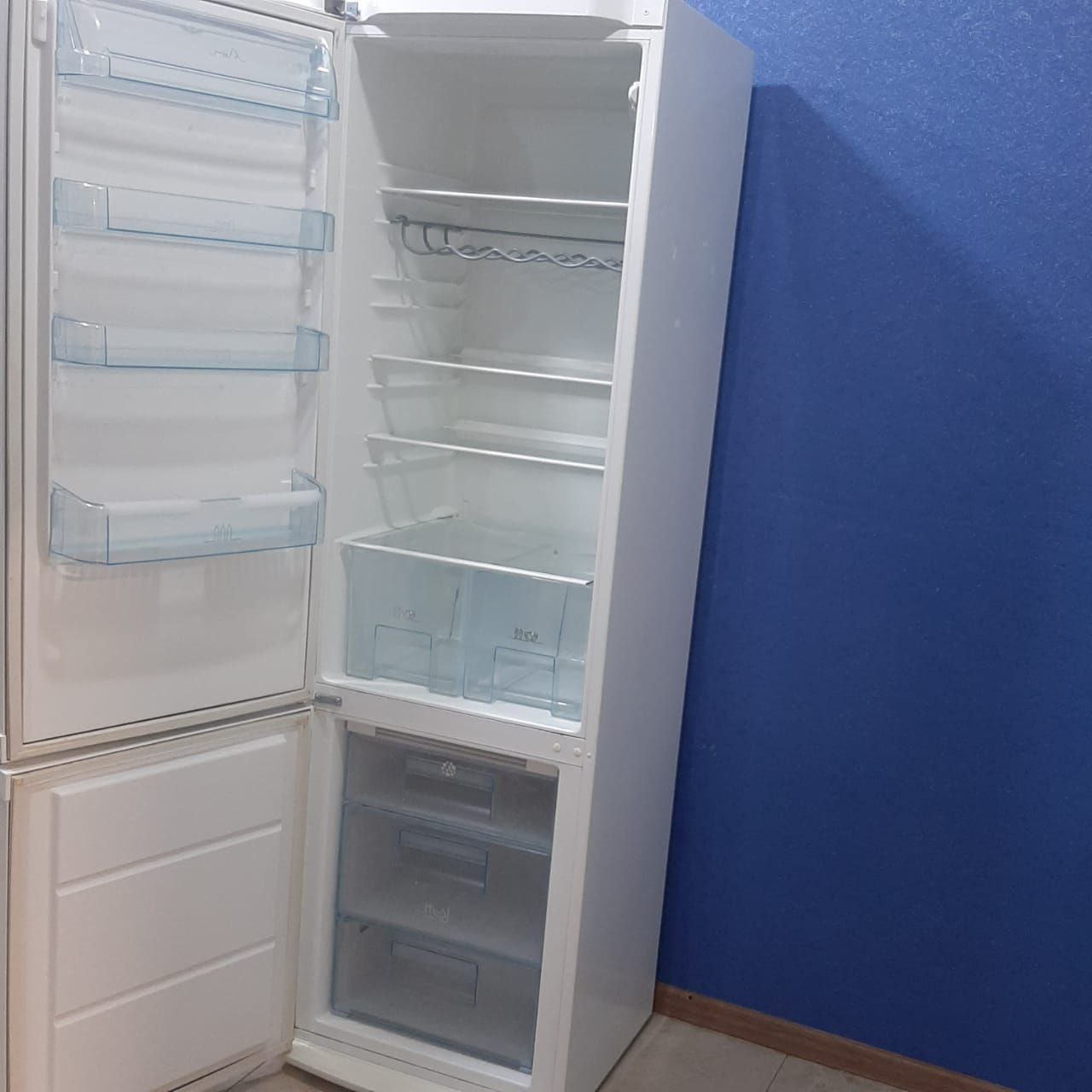Electrolux ENB38000W (4)