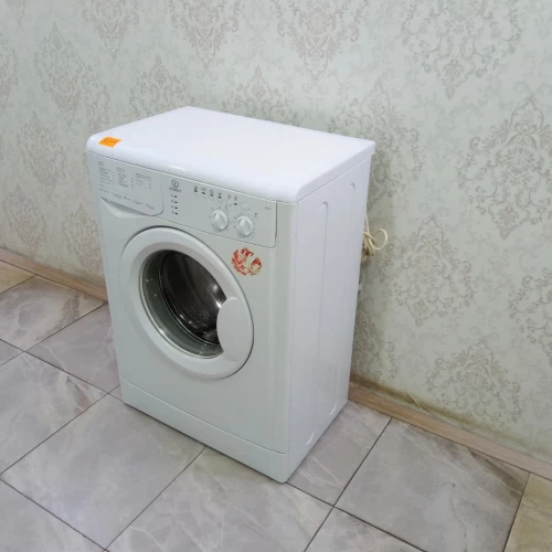 Indesit WISN 81 (3)