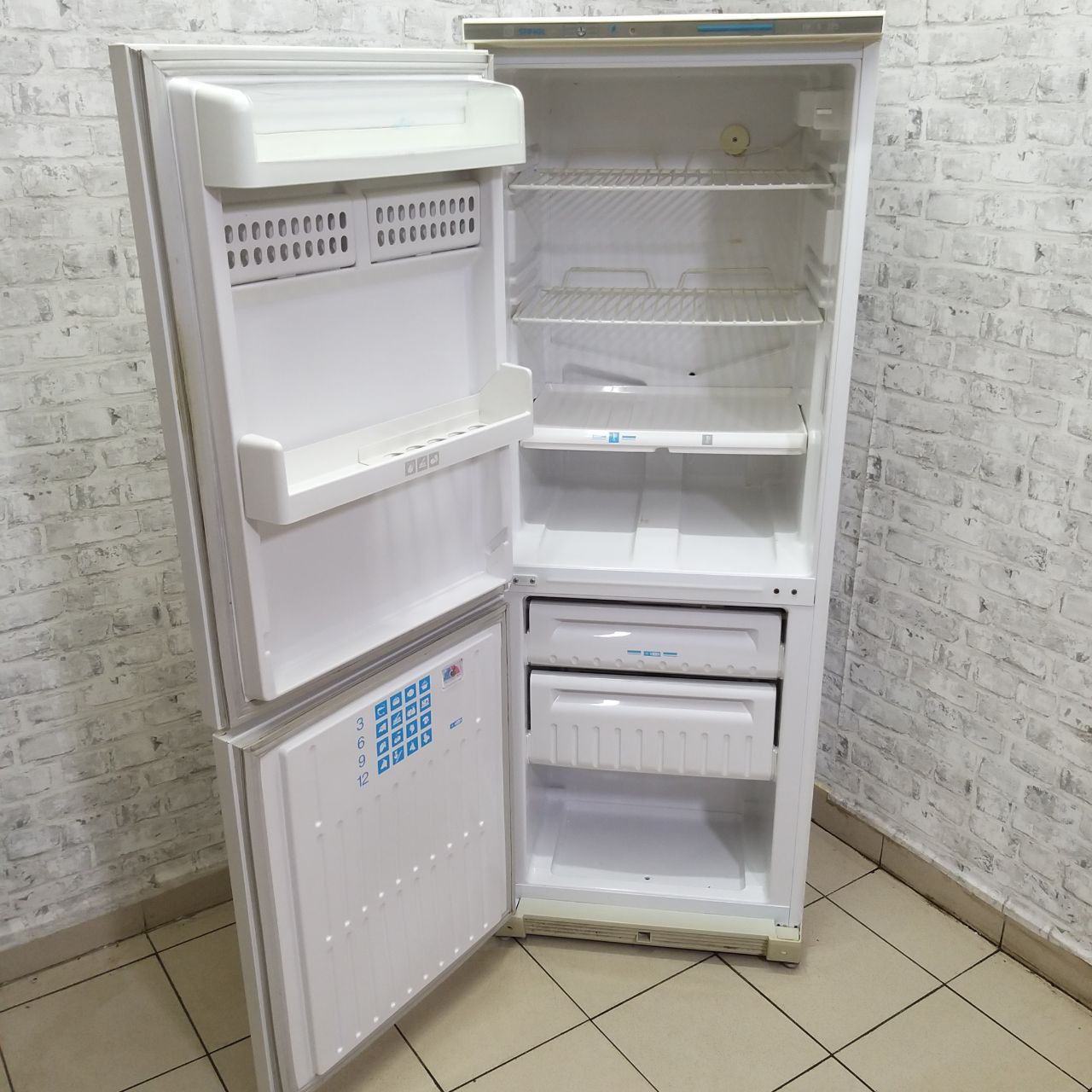 Stinol RF S 275 Вариант 1)
