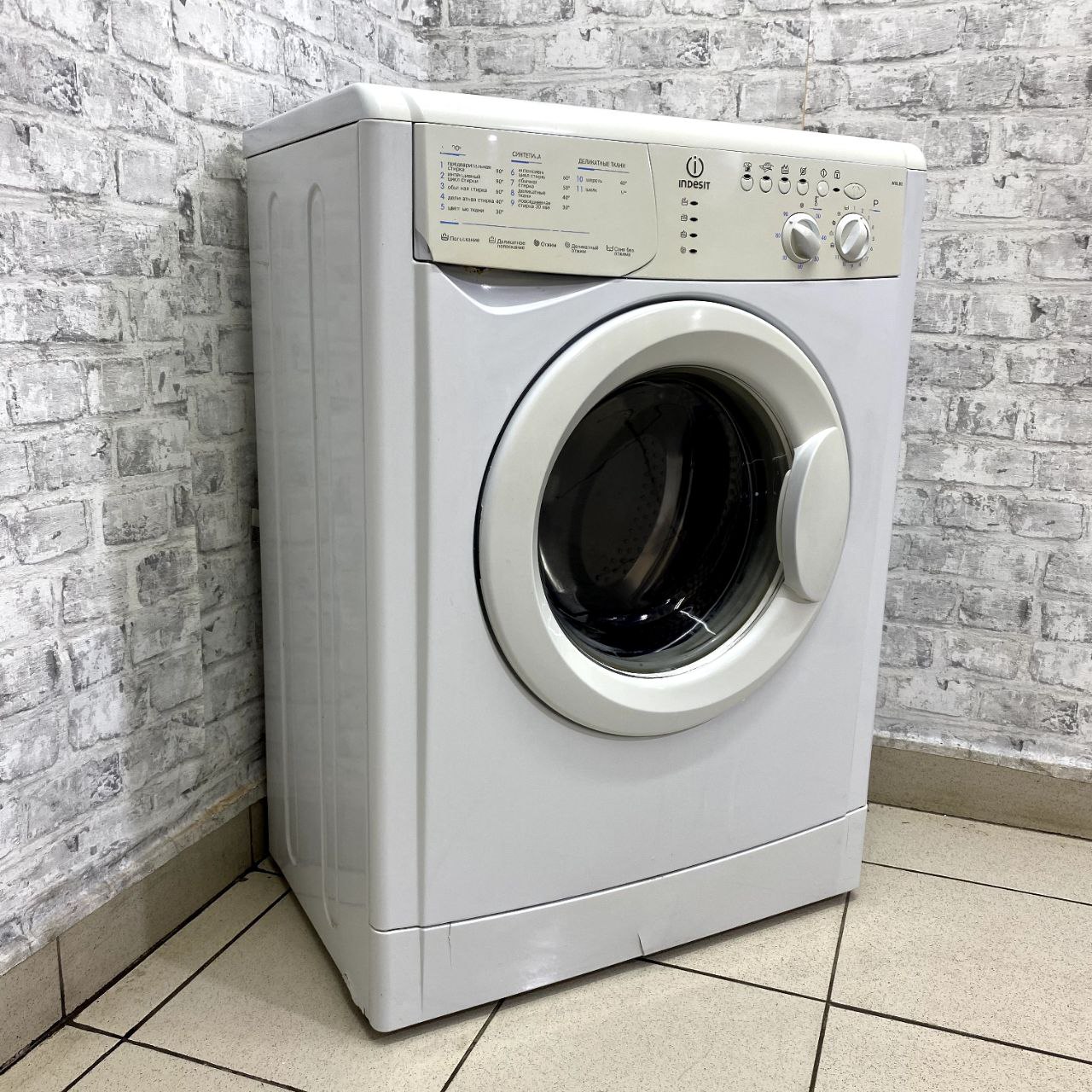 Indesit WISL 82 (2)