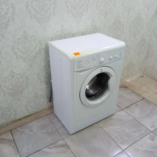 Indesit IWSC 5085 (3)