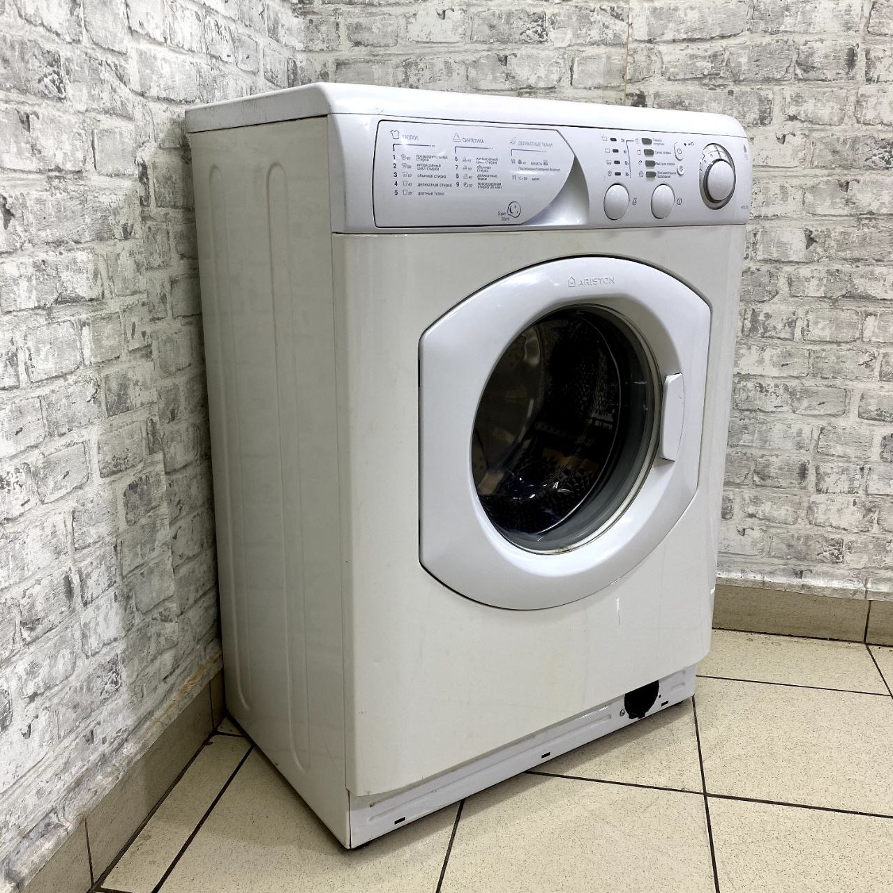 Ariston  AVSL 109 R  (2)