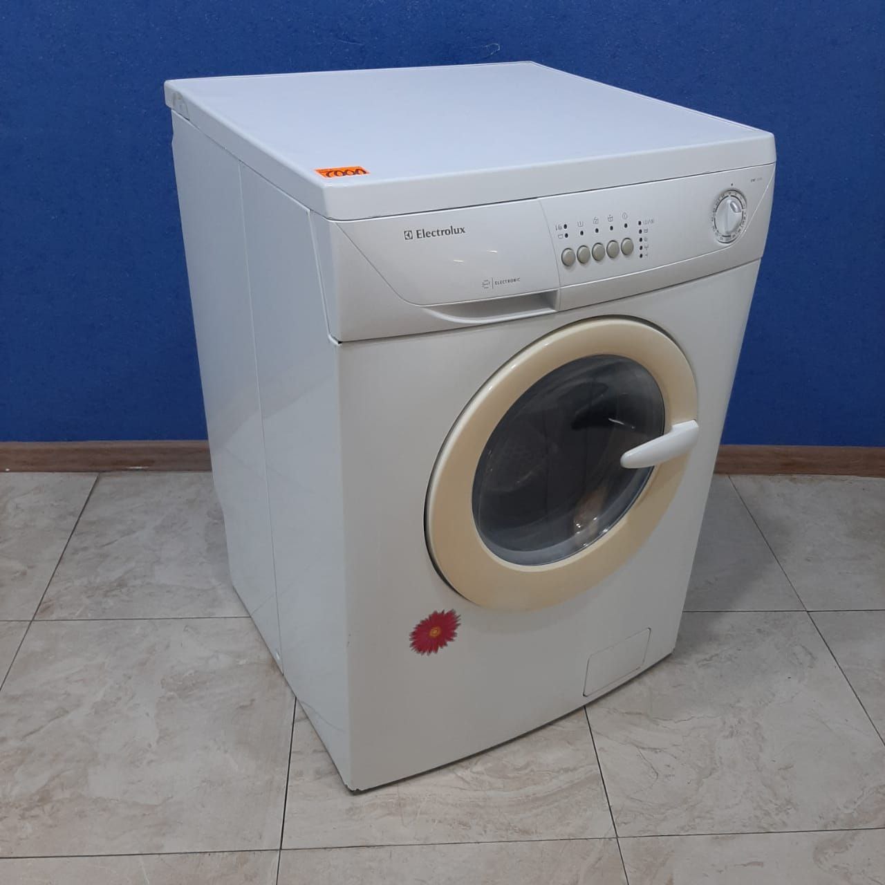 Electrolux EWF1030 (2)