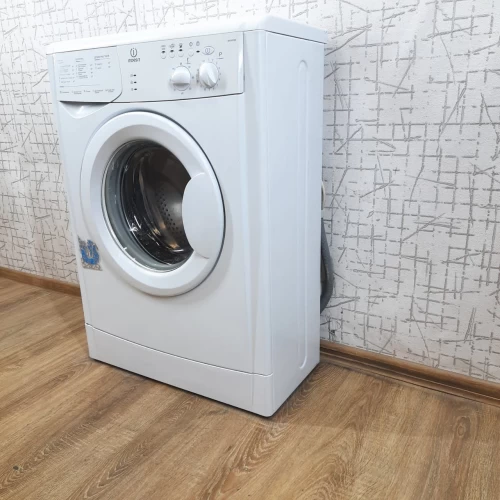 Indesit WIUN 103 (3)