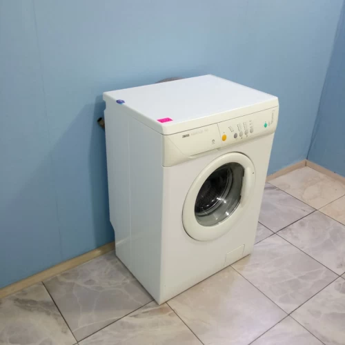 Zanussi  FE925N (3)