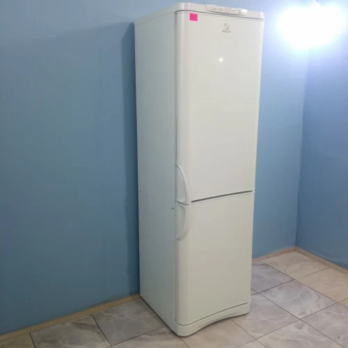 Indesit C240G. 016 (2)