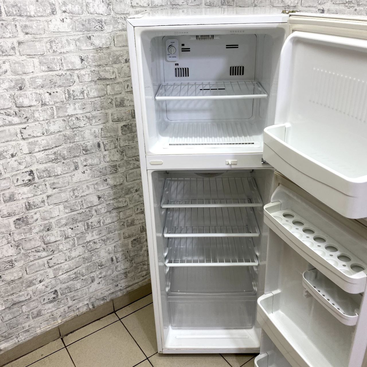 LG GR-282MF (4)