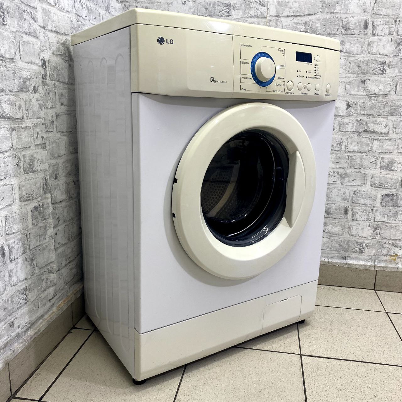 LG WD-10302NUP (2)