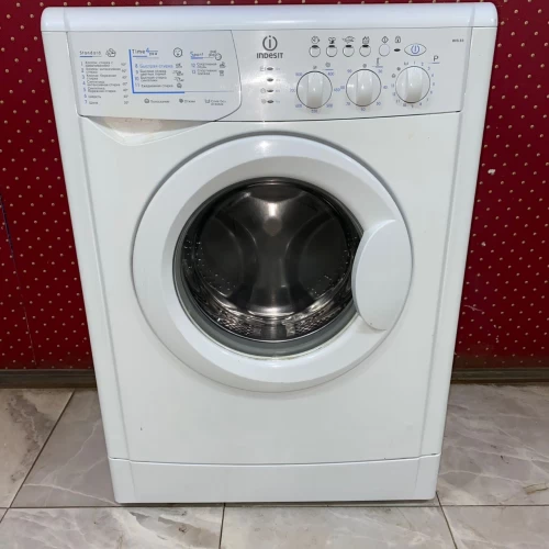 Indesit WISL 83 (1)