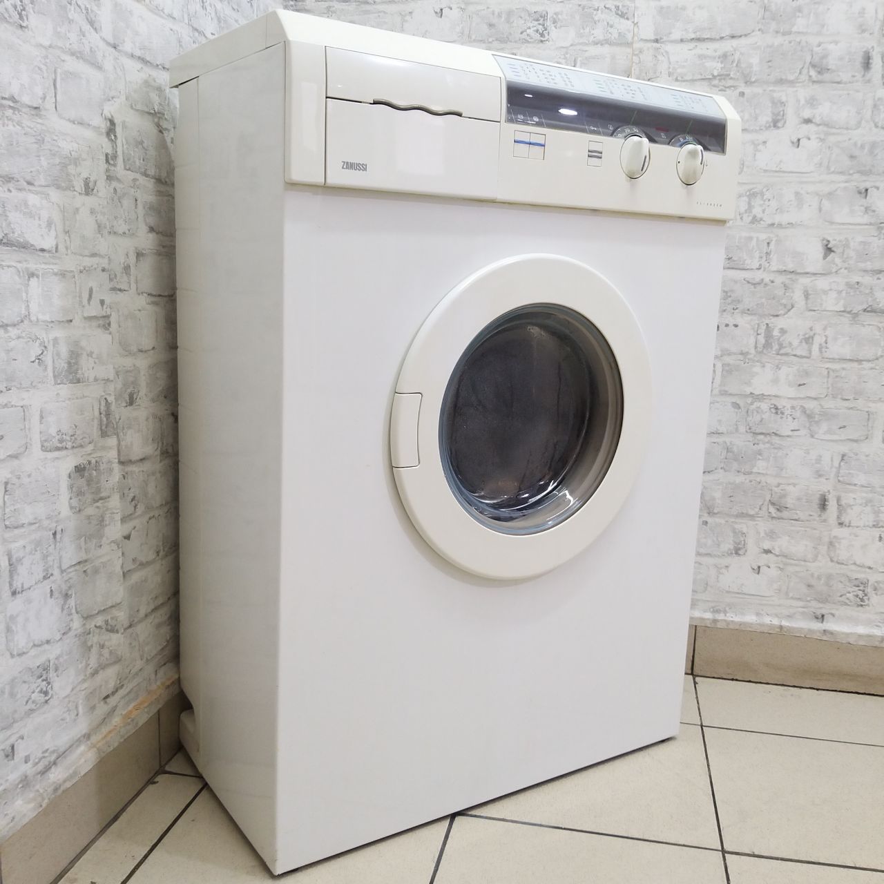 Zanussi  FL 503CN (2)