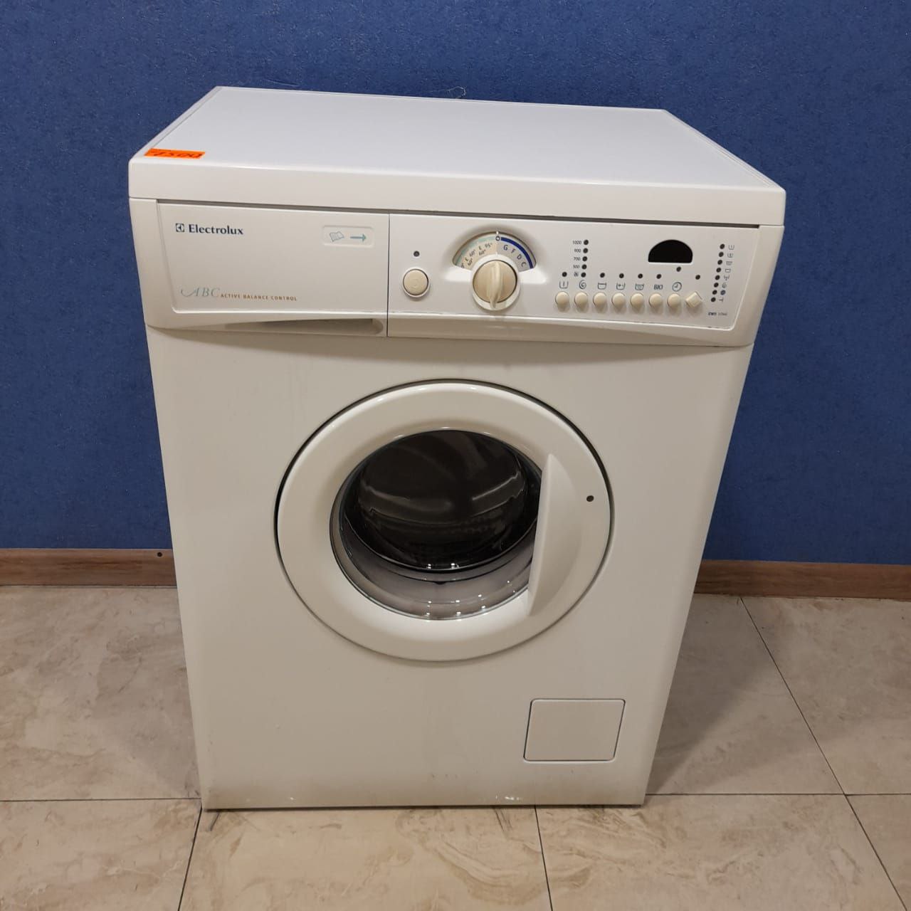 Electrolux  EWS1046 