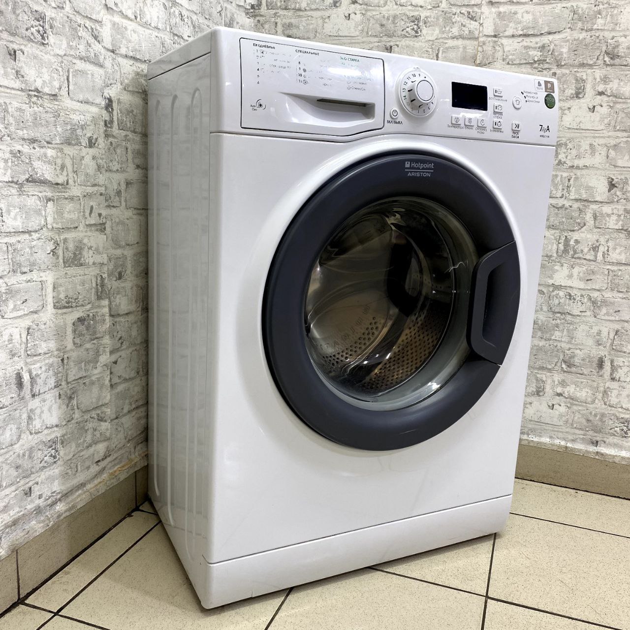 Hotpoint Ariston WMSG 7106 B (2)