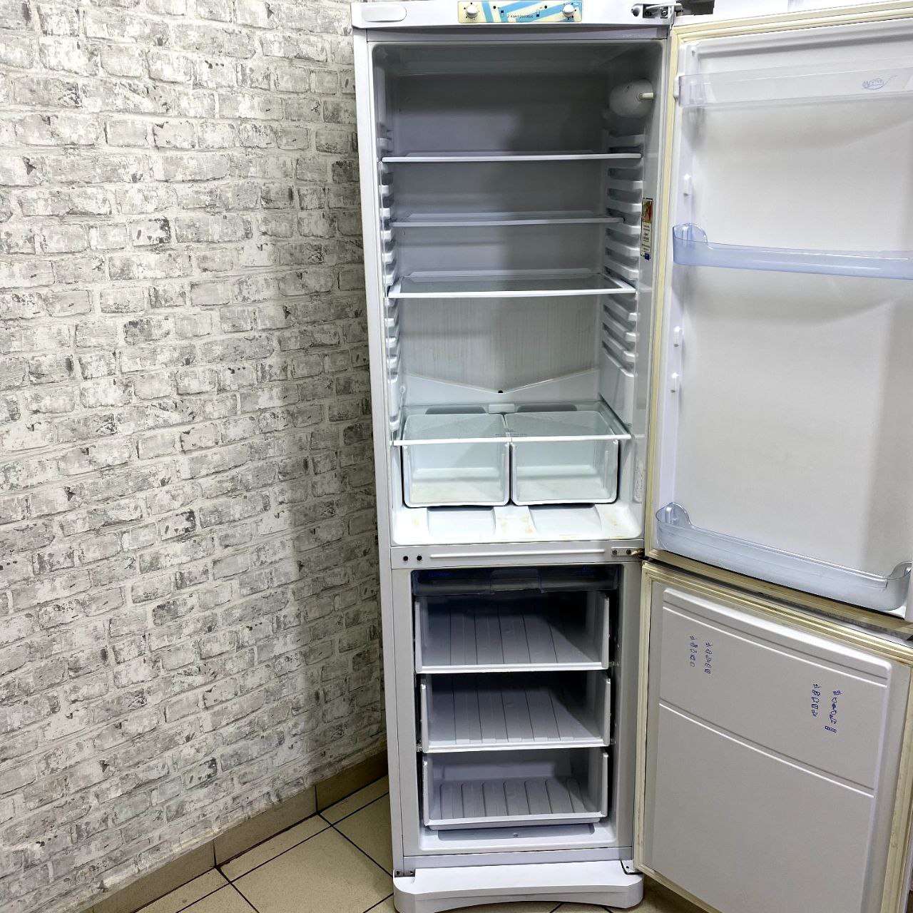 Indesit BH20.025 (4)