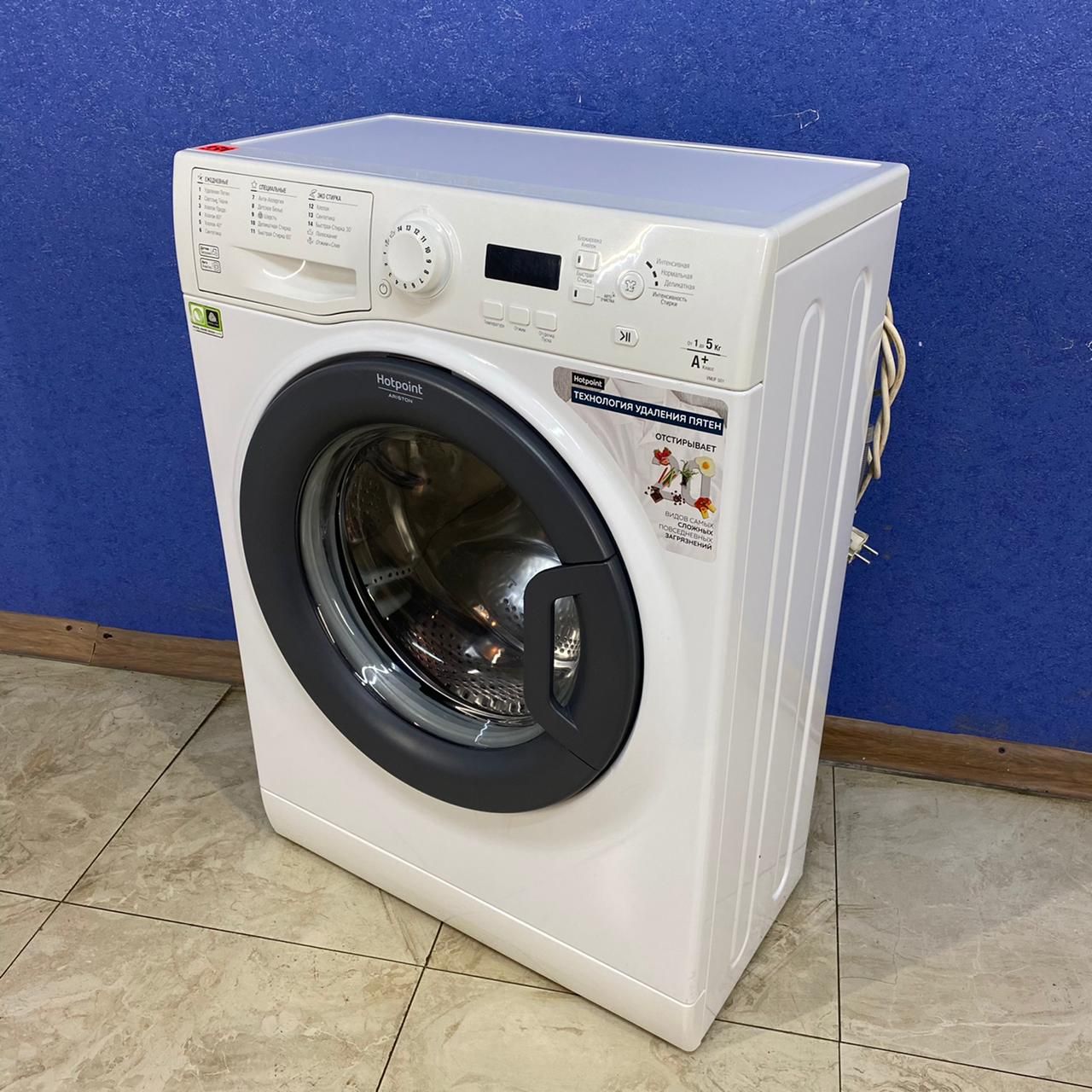 Hotpoint Ariston VMUF 501 B (2)