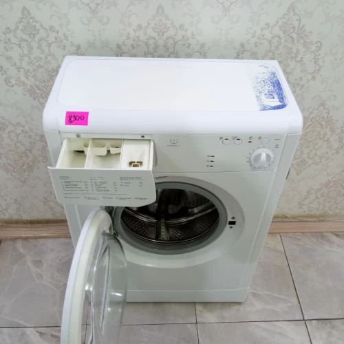 Indesit WIU 61 (CIS) (4)