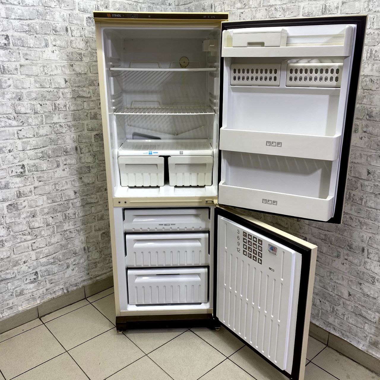 Stinol RF S 275 (4)