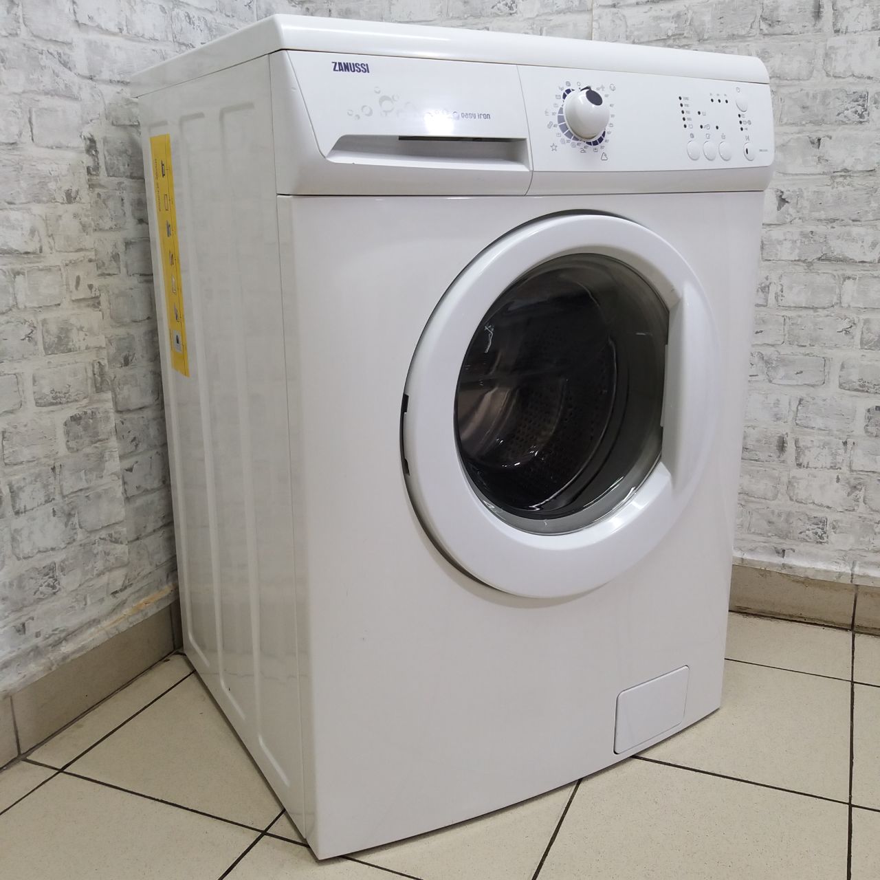 Zanussi ZWG5101 (2)