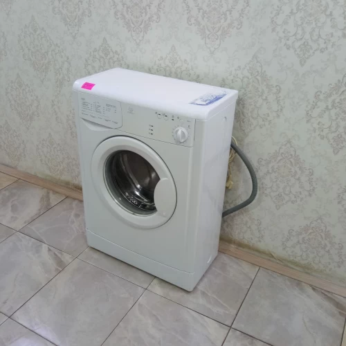 Indesit WIU 61 (CIS) (3)