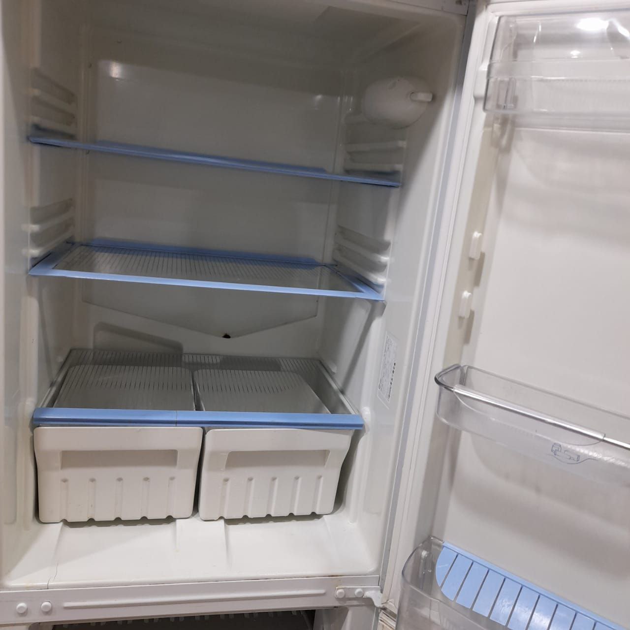Indesit C132.G.016 (5)