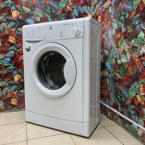 INDESIT WIU 81 ClS (2)