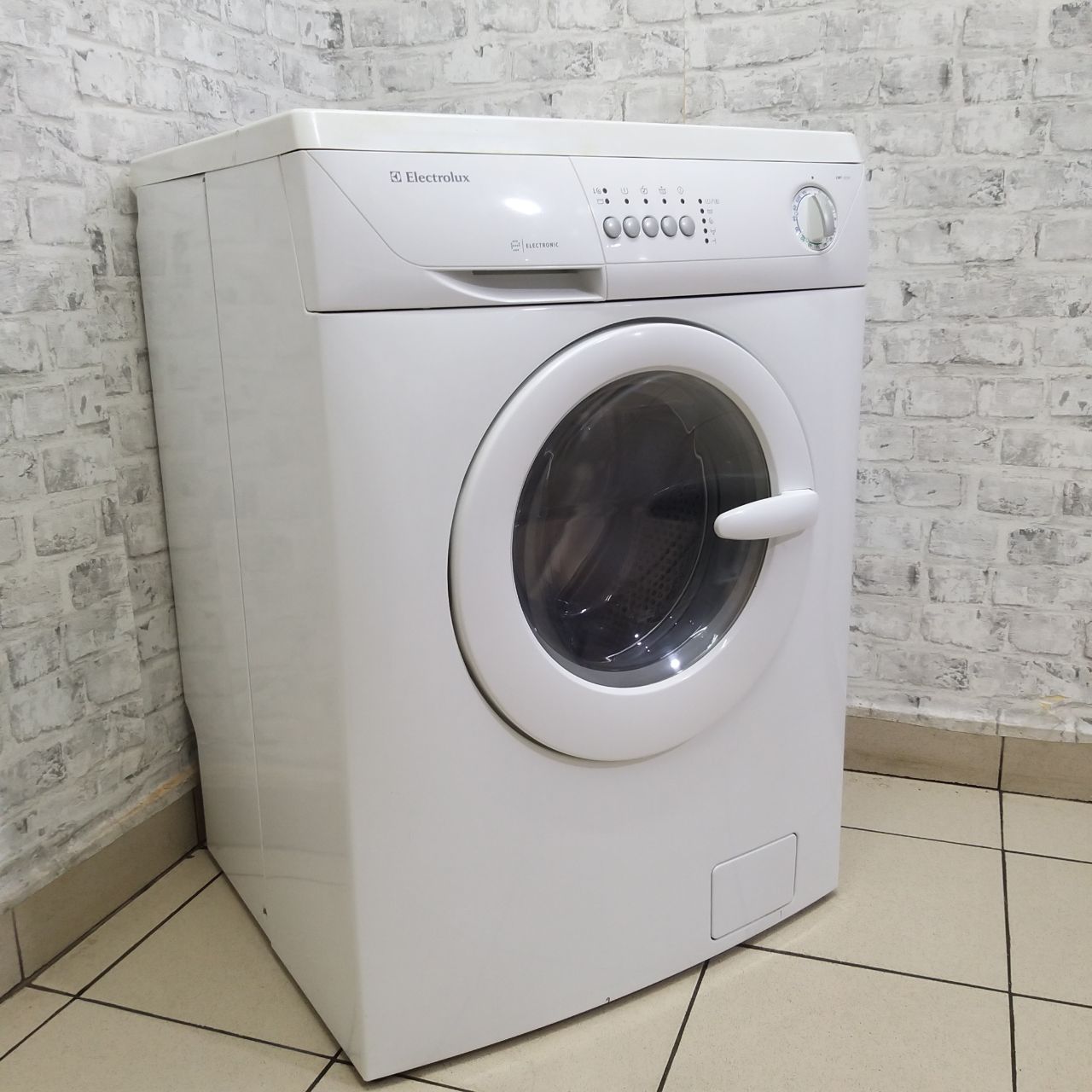 Electrolux EWF1030 (3)