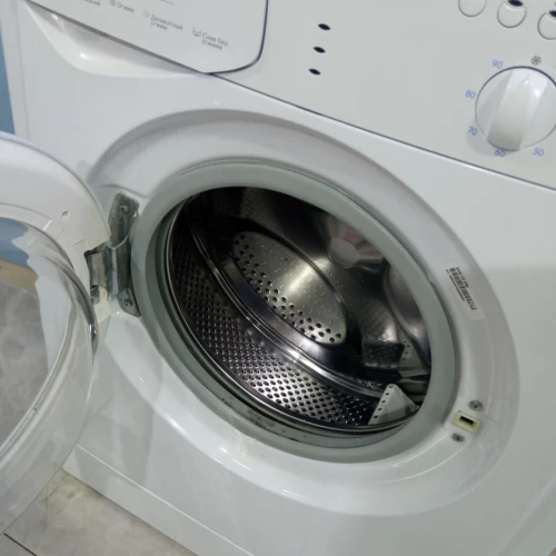 Indesit WIUN  102 (5)