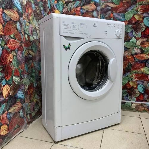 INDESIT WIU 81 ClS (3)