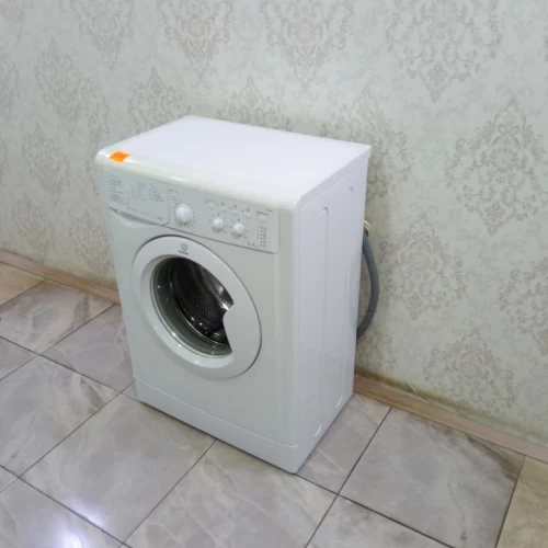 Indesit IWSC 5085 (2)