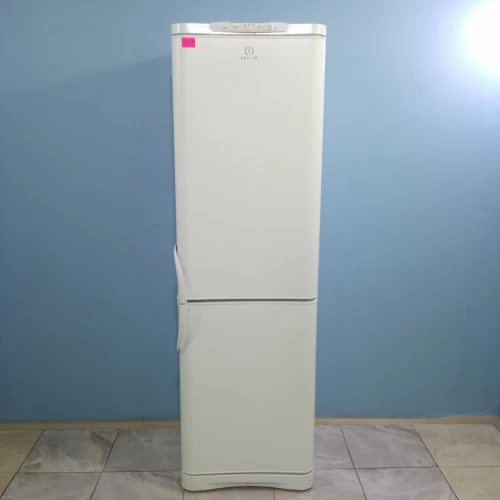 Indesit C240G. 016