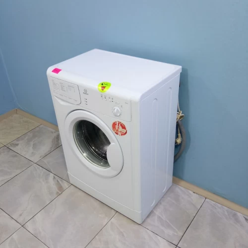 Indesit WISN 101 (3)