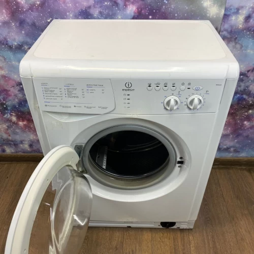 INDESIT WISL 62 (CSI) (2)