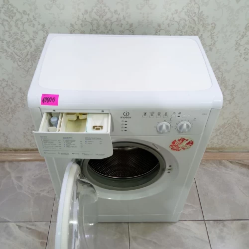 Indesit WISN 81 (4)