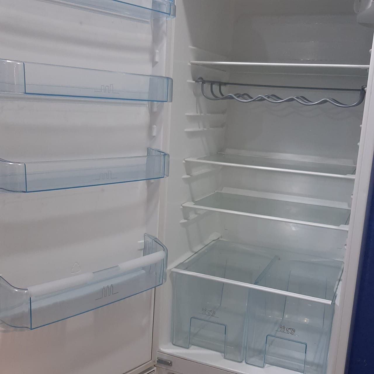 Electrolux ENB38000W (5)