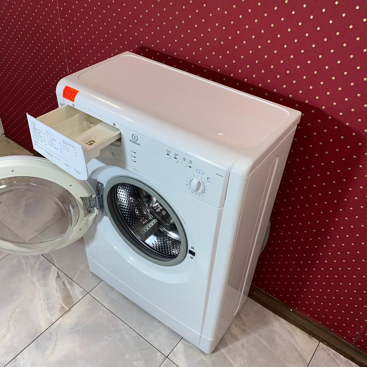 Indesit WIUN 100 (5)