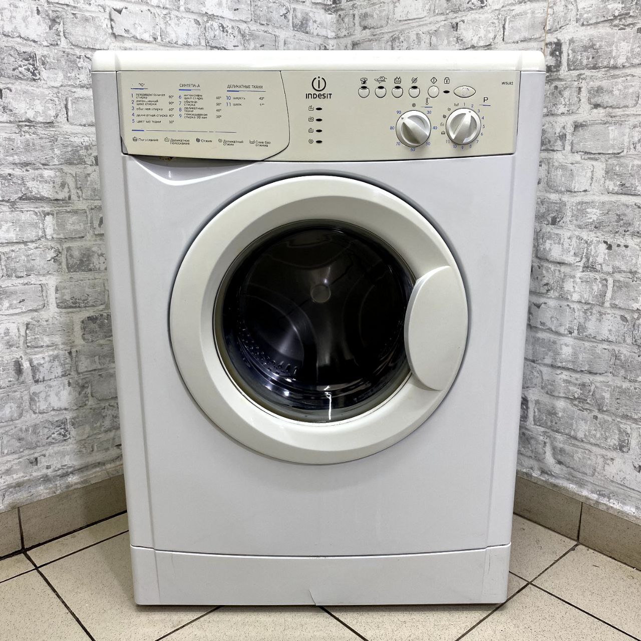 Indesit  WISL 82 